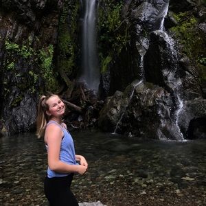 Meet your Posher, Leah